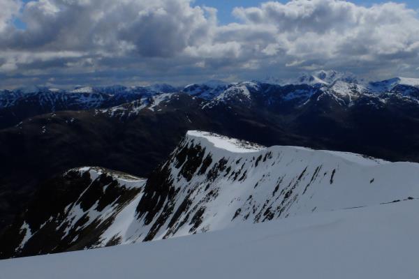 Photo of Corniced edge from Sgurr an Lubhair to Stob Coire na h-Eirghe