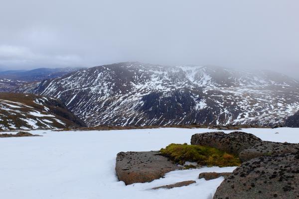 Photo of Looking over to Beinn Mheadhoin